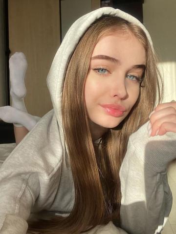 Виолетта Крашеная Блондинка Жуковка